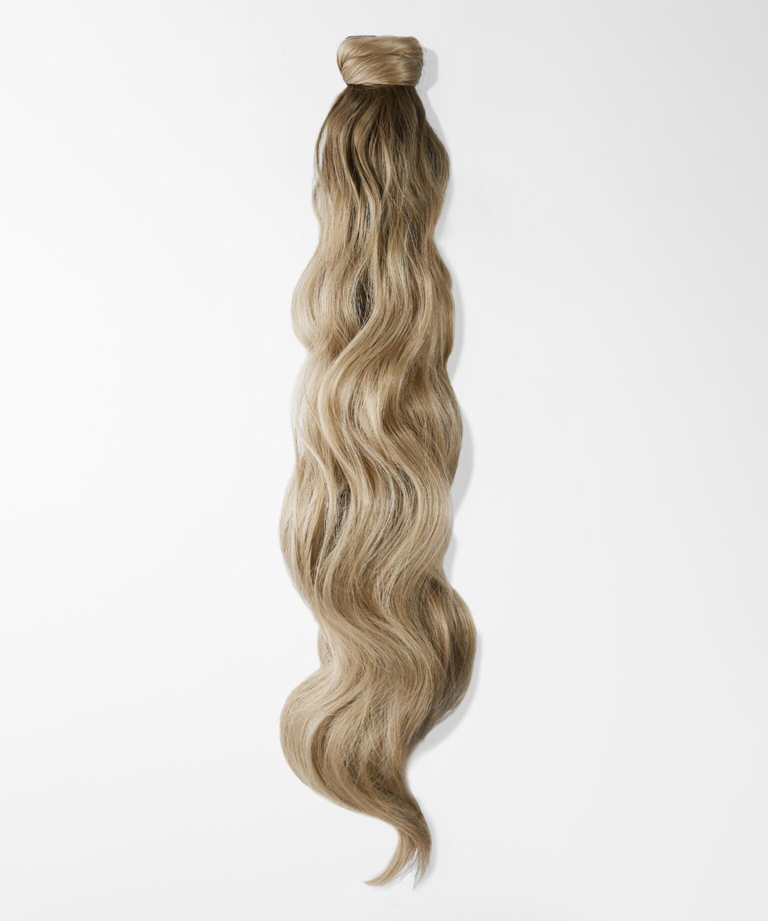 Fibre Clip-in Ponytail Beach Wave, Veganskt hår  B5.1/7.3 Brown Ash Blonde Balayage 50 cm