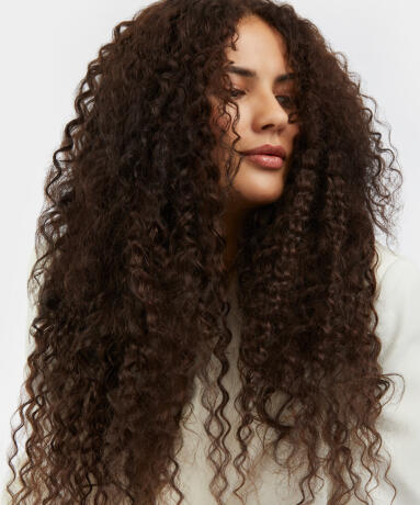 Hair Weft Bouncy Curls M2.3/2.6 Dark Ashy Highlights 60 cm