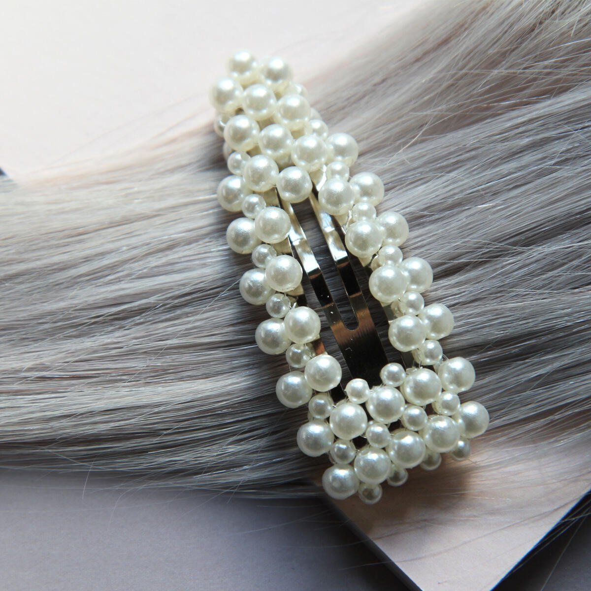 Trendy hair slide with pearls Pearl Collection no. 10