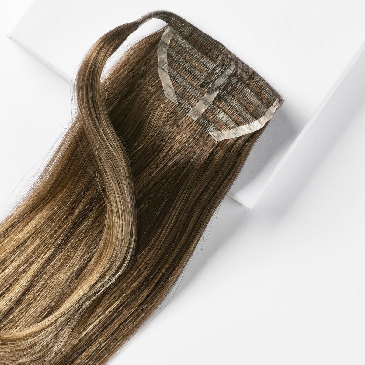 Sleek Clip-in Ponytail Ponytail made of real hair B2.3/5.0 Hazelnut Caramel Balayage 50 cm