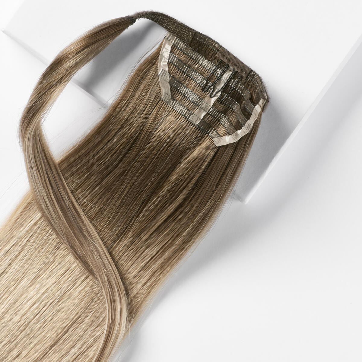 Sleek Clip-in Ponytail B2.6/10.7 Dark Ashy Blonde Balayage 50 cm