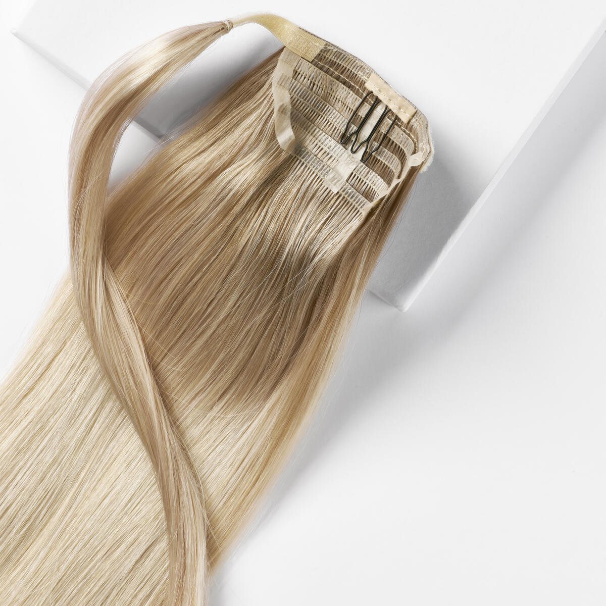 Sleek Clip-in Ponytail Ponytail made of real hair C2.2/10.5 Dark Cool Blonde ColorMelt 50 cm